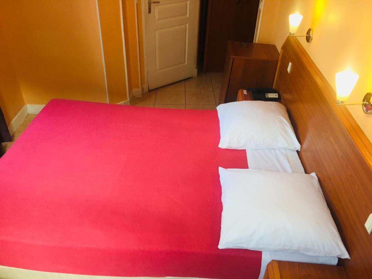 Paris Hotel Le Mediterraneen Экстерьер фото