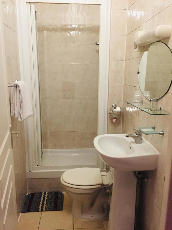 Paris Hotel Le Mediterraneen Экстерьер фото